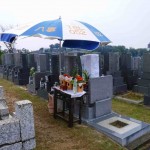 天候不順によりパラソルを準備