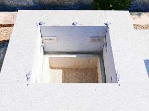 地震対策にL字コーナーと耐震ボンド