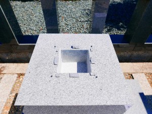 上台　耐震テープ